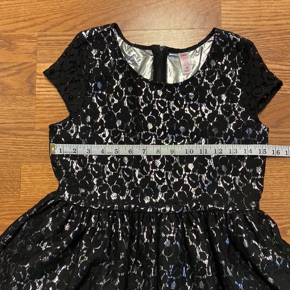 Black and Silver Justice Dress - Picture 3 of 8